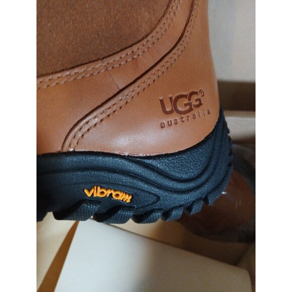 NWT UGG AUSTRALIA Women's Size 8 BANDON MARSH Chestnut Leather and Suede Boots - Picture 12 of 16